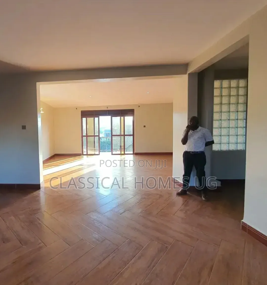 3bdrm Apartment in Lubowa Entebbe Road, Central Division for rent in Central Division