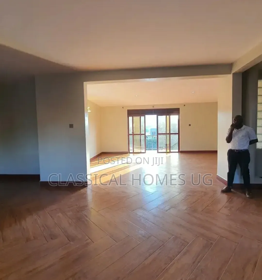 3bdrm Apartment in Lubowa Entebbe Road, Central Division for rent in Central Division