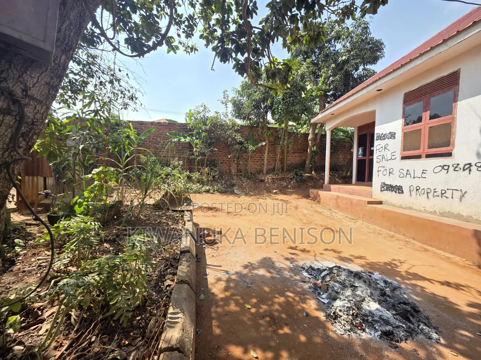 3bdrm House in Buloba, Central Division for sale in Central Division