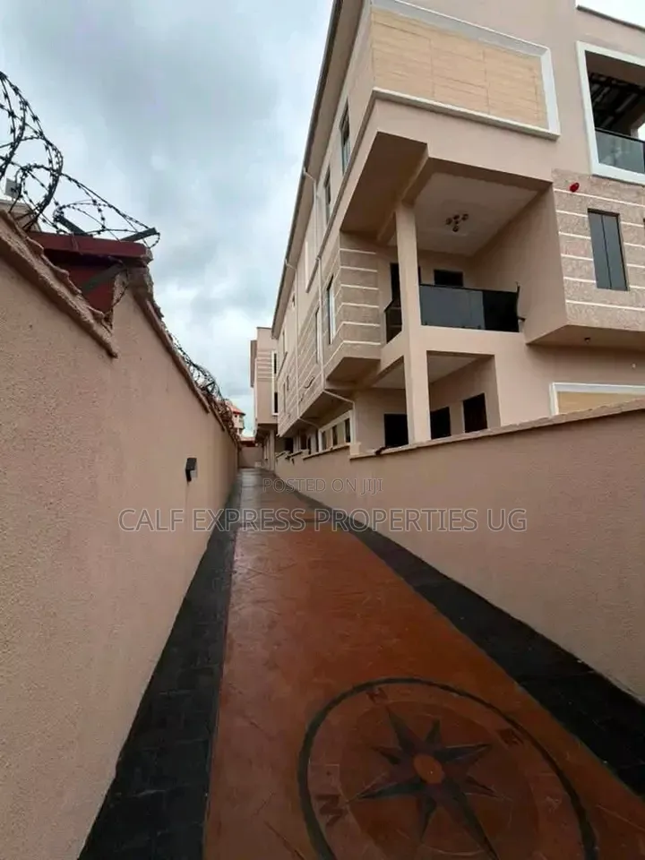 3bdrm Apartment in Bugolobi, Central Division for rent in Central Division