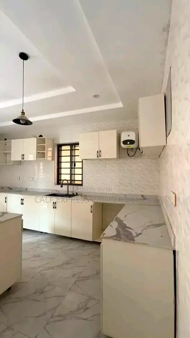 3bdrm Apartment in Bugolobi, Central Division for rent in Central Division