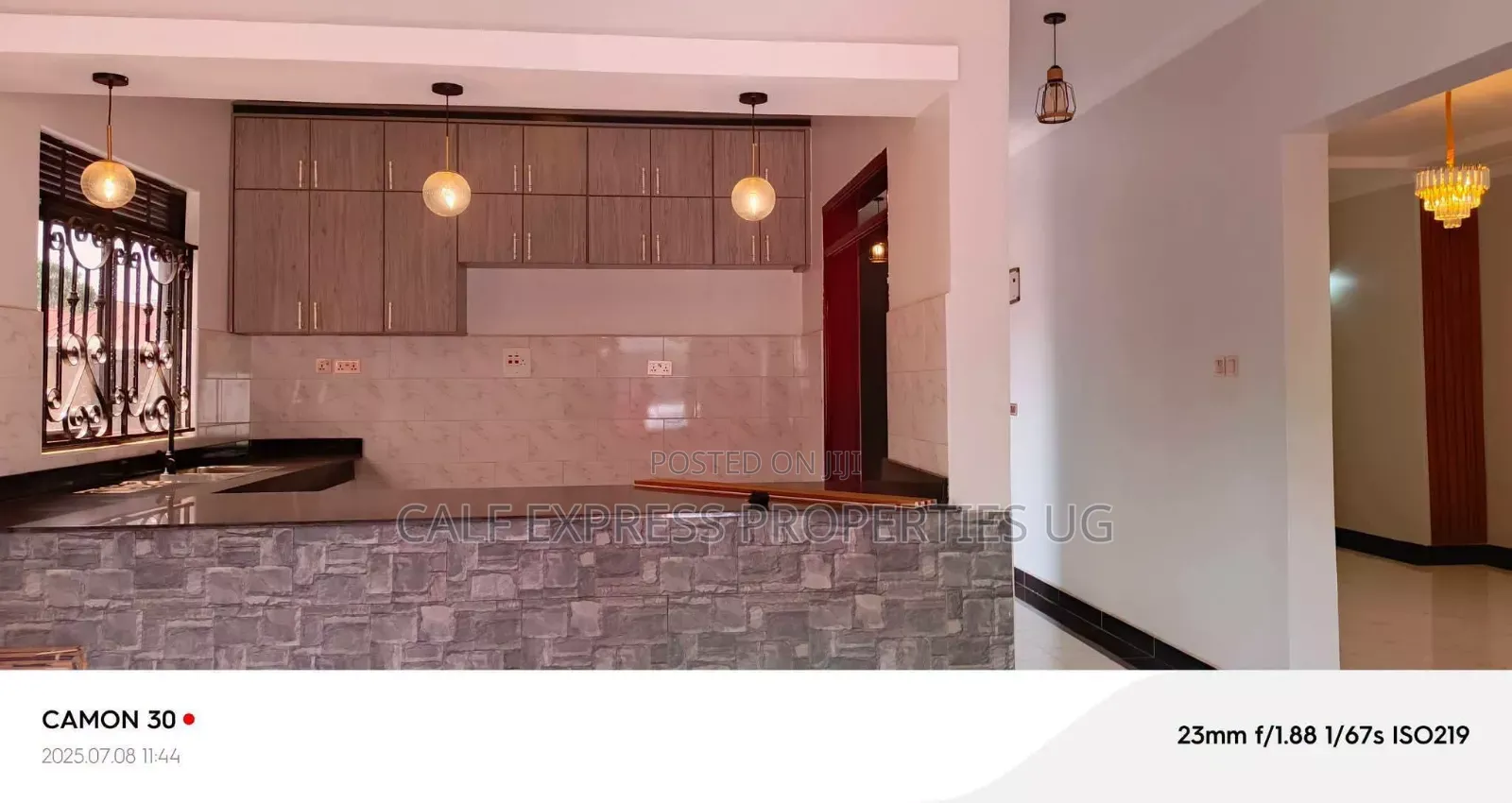 5bdrm Bungalow in Gabba Estate, Central Division for rent in Central Division