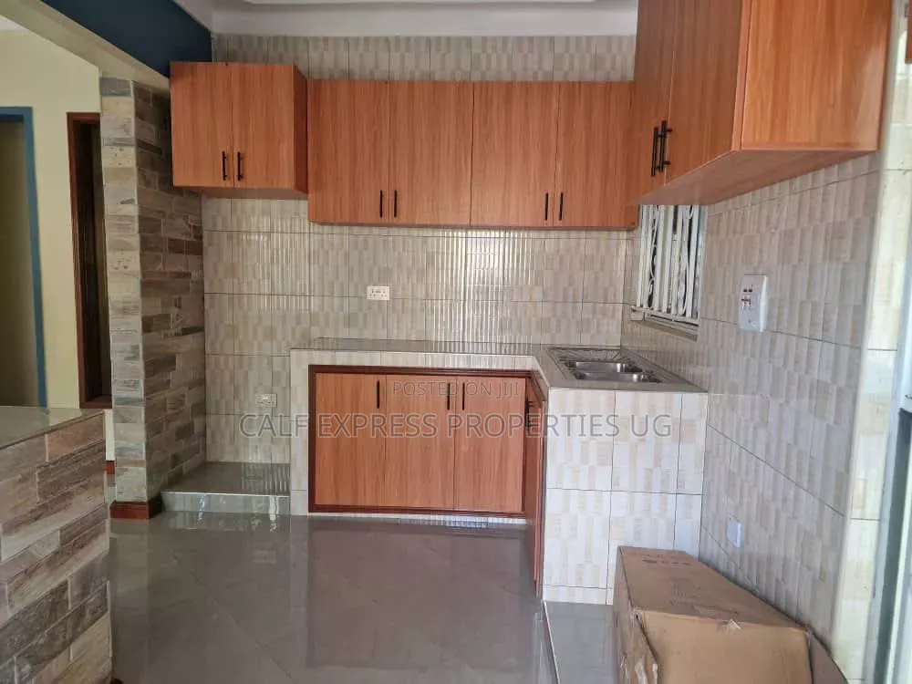 2bdrm House in Munyonyo Estate, Central Division for rent in Central Division