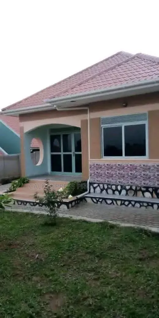 2bdrm Bungalow in Buziga Estate, Central Division for rent in Central Division