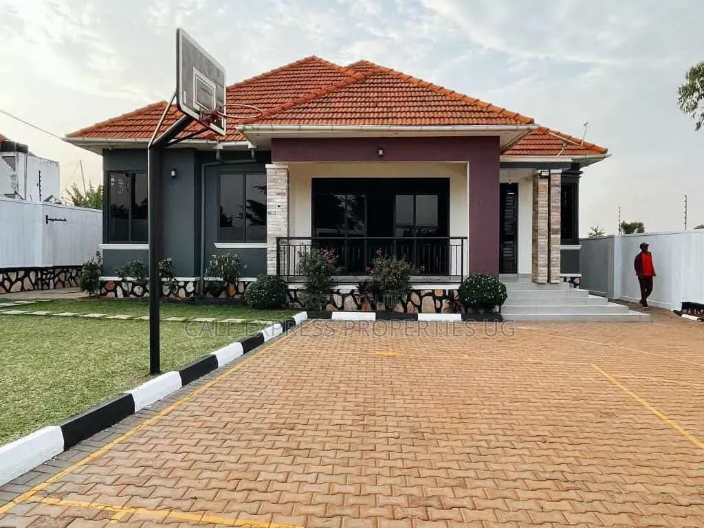 4bdrm Bungalow in Kansanga Estate, Central Division for rent in Central Division