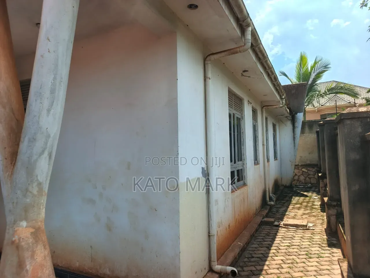 3bdrm House in Seeta, Mukono TC for sale in Mukono TC