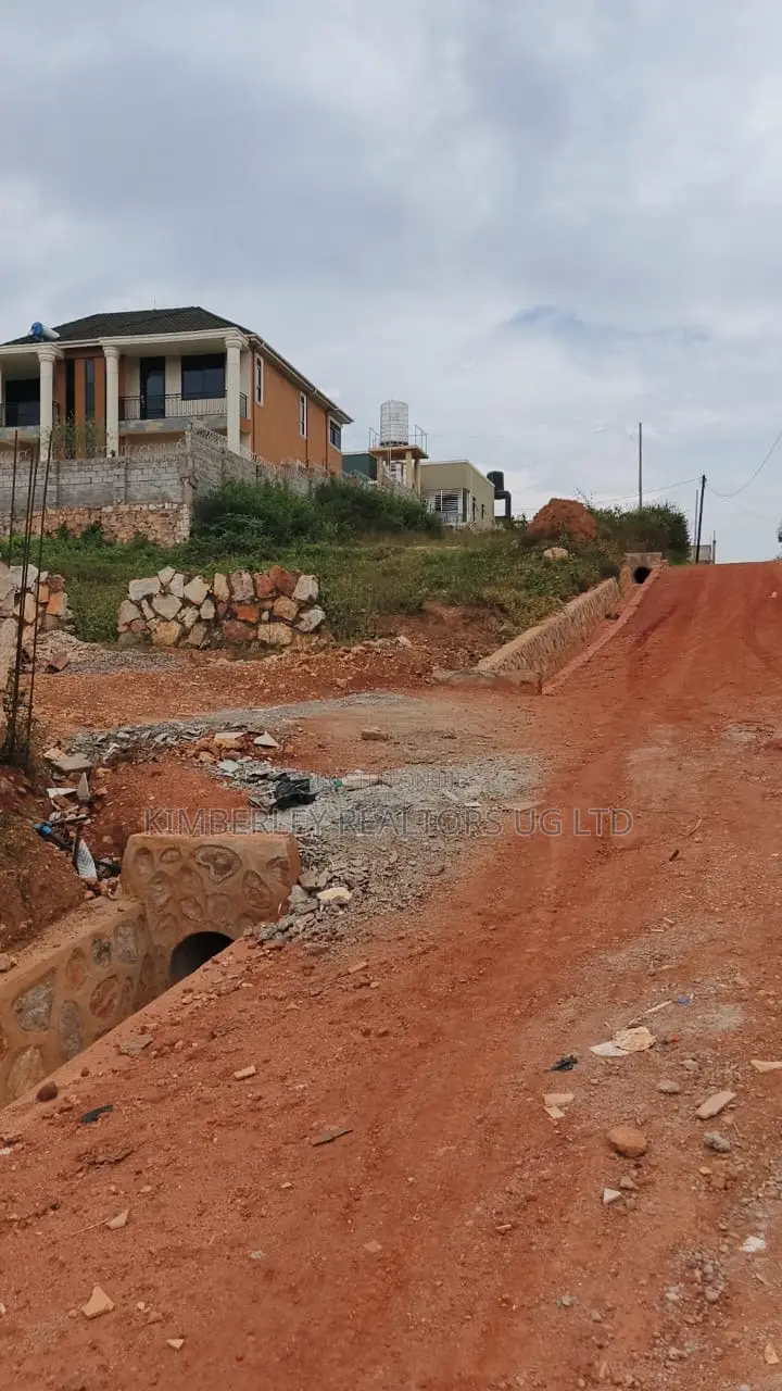 Land for Sale – Kira Kitikifumba Estate in Kira