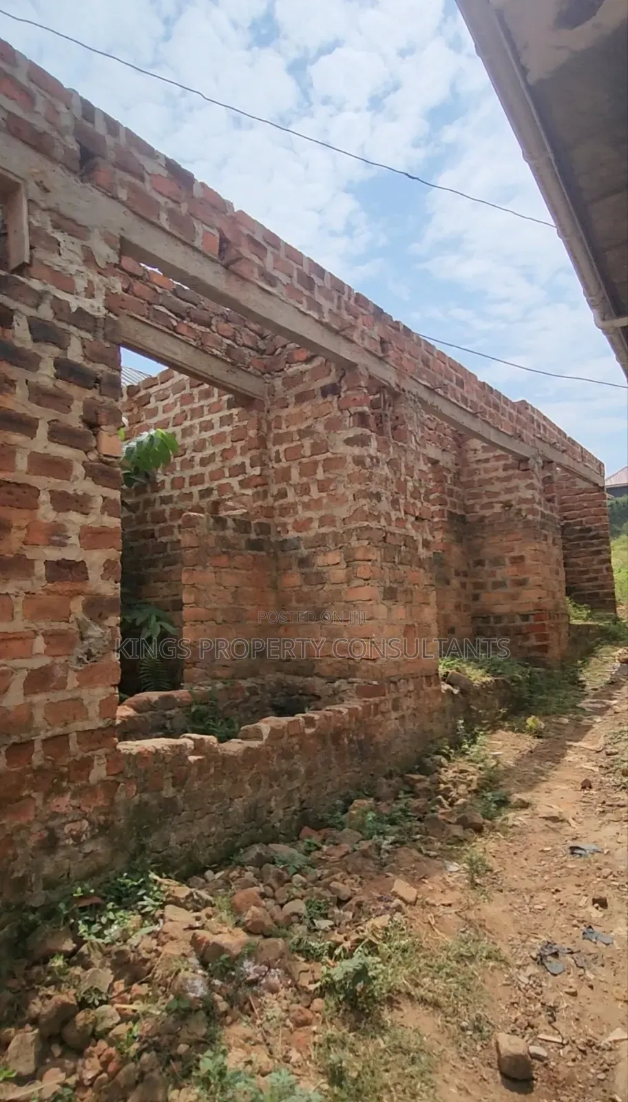 1bdrm Room & Parlour in Nansana Estate, Nabweru for Sale in Nabweru