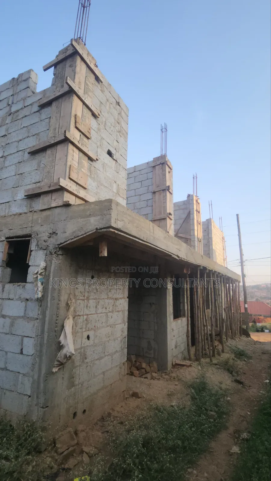Flat Commercial Building on Sale Uncompleted Located in Nansana in Wakiso / Wakiso