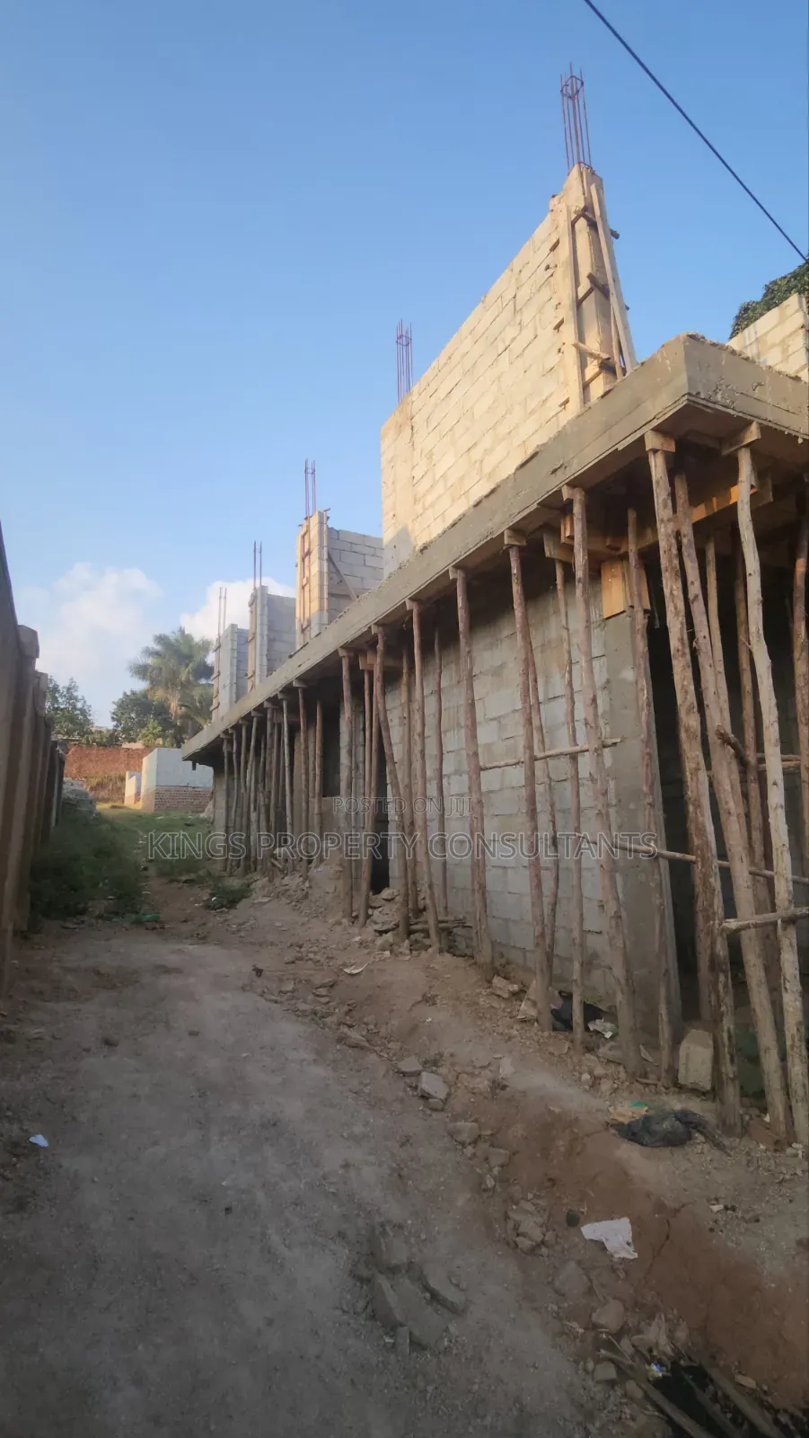 Flat Commercial Building on Sale Uncompleted Located in Nansana in Wakiso / Wakiso