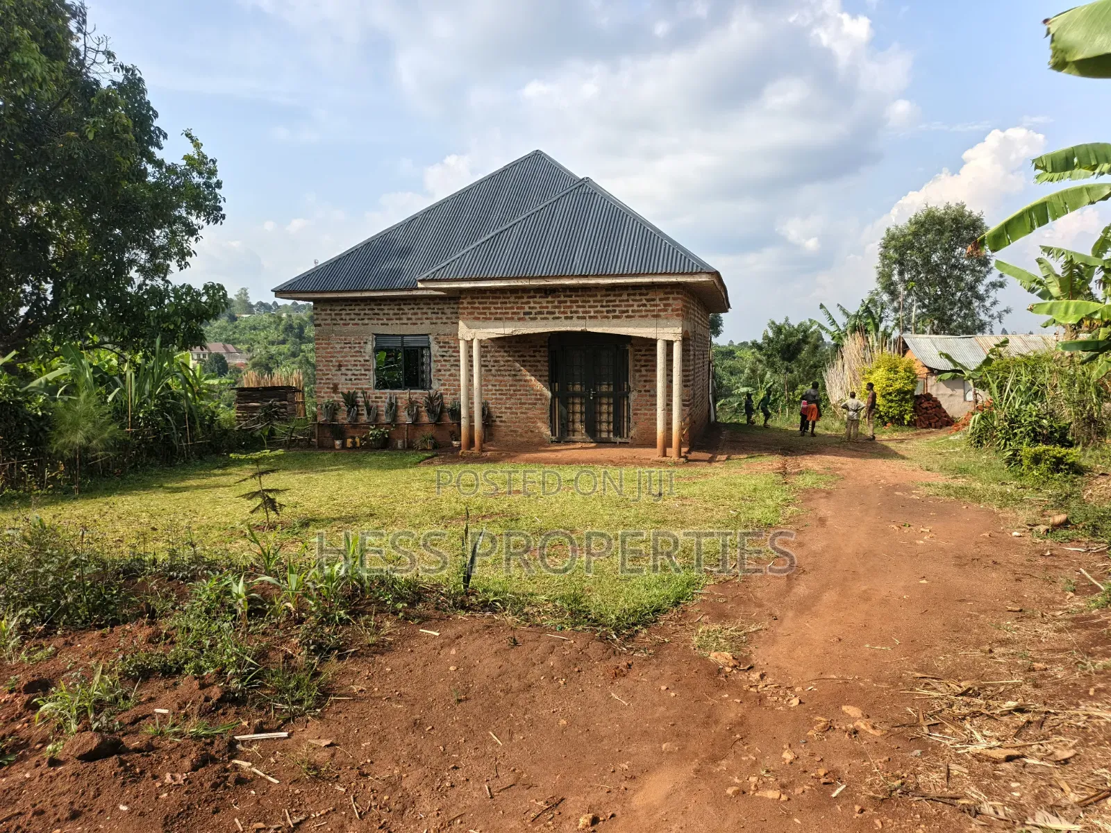 3bdrm Bungalow in Residential House, Kyenjojo for sale in Kyenjojo