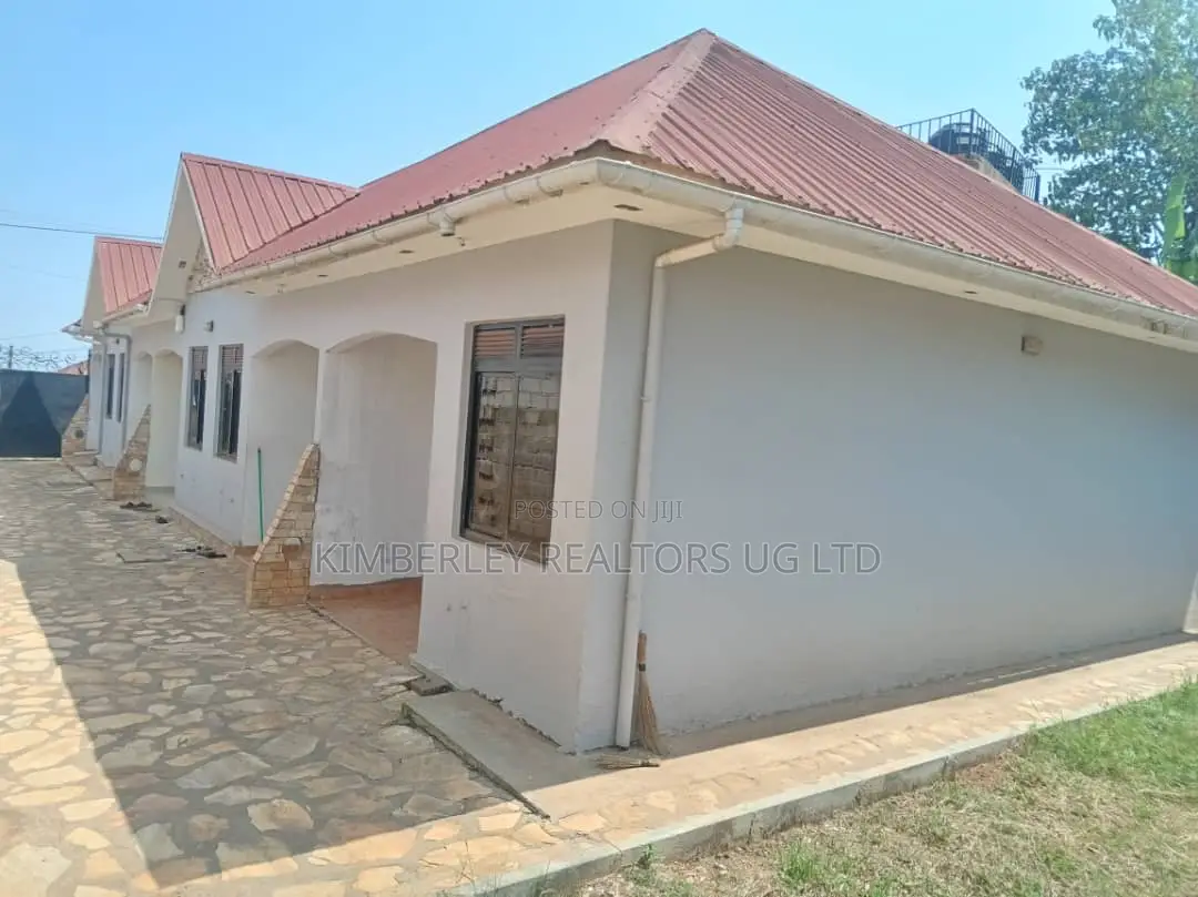2bdrm Duplex in Nama for sale in Nama
