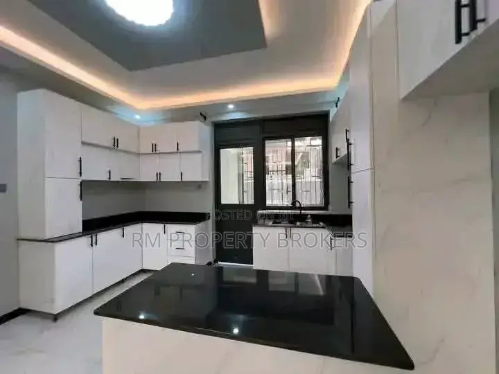 3bdrm Apartment in Bukoto, Central Division for rent in Central Division