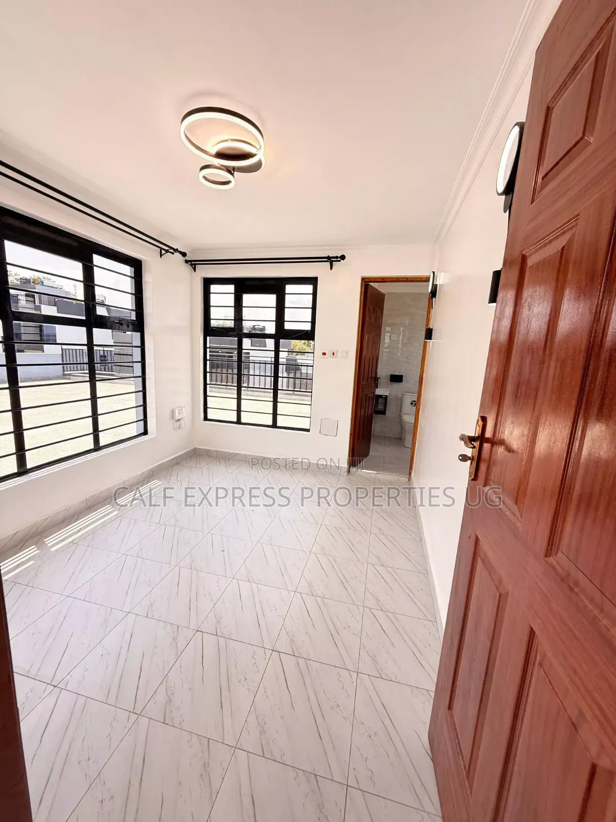 3bdrm Apartment in Muyenga Estate, Central Division for rent in Central Division