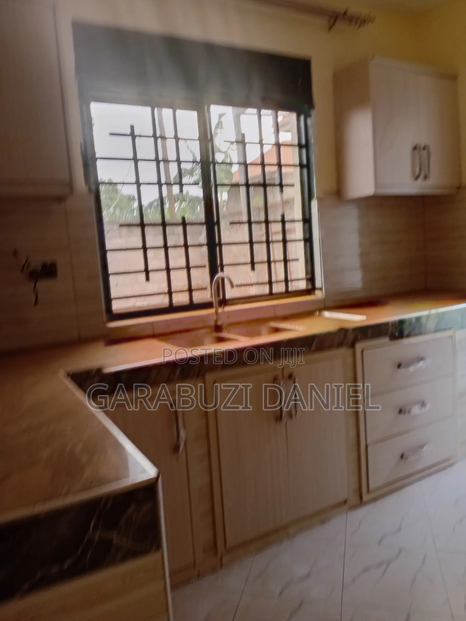 4bdrm Block of Flats in Not An Estate, Ssisa for sale in Ssisa