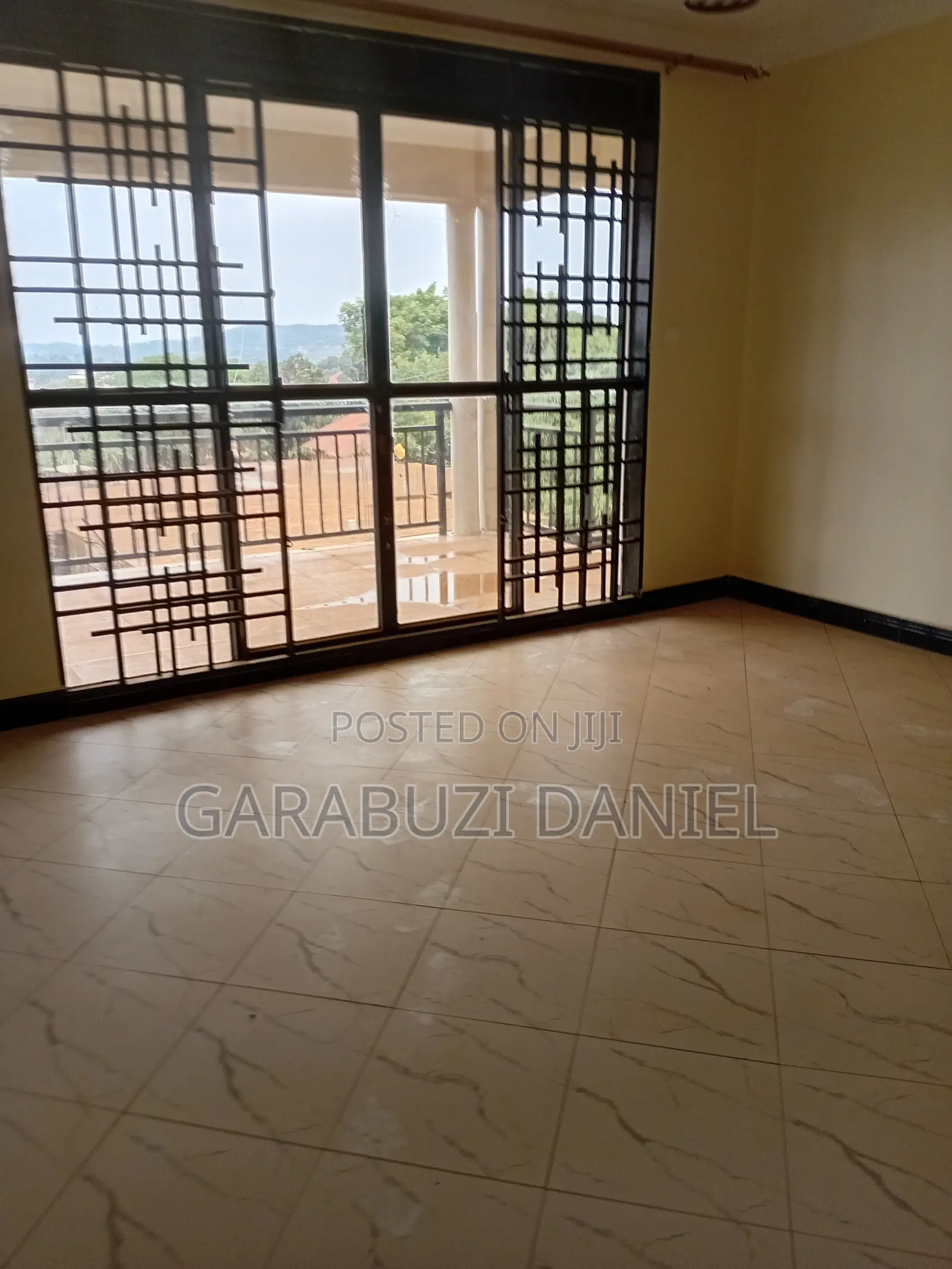 4bdrm Block of Flats in Not An Estate, Ssisa for sale in Ssisa
