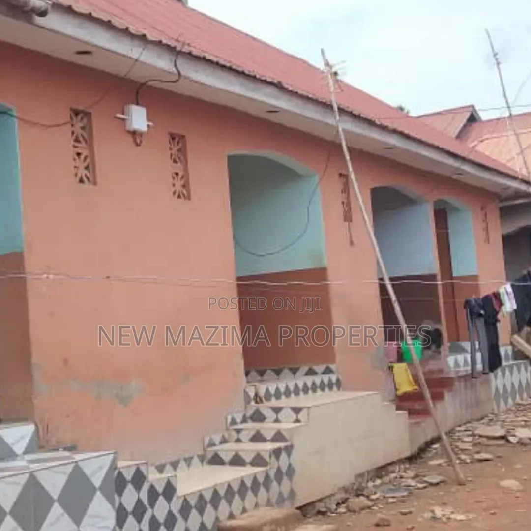 5bdrm House in Nansana Town, Central Division for sale in Central Division