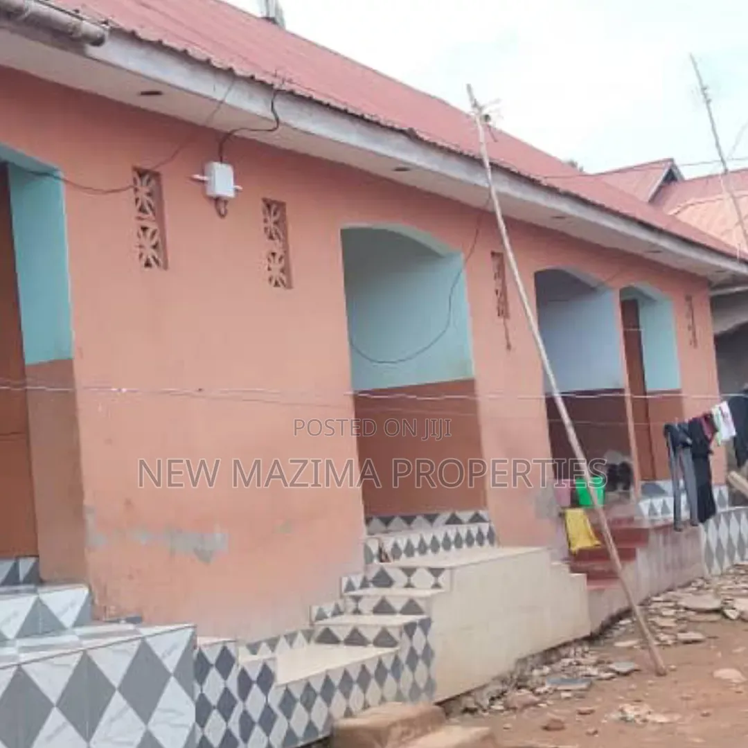 5bdrm House in Nansana Town, Central Division for sale in Central Division