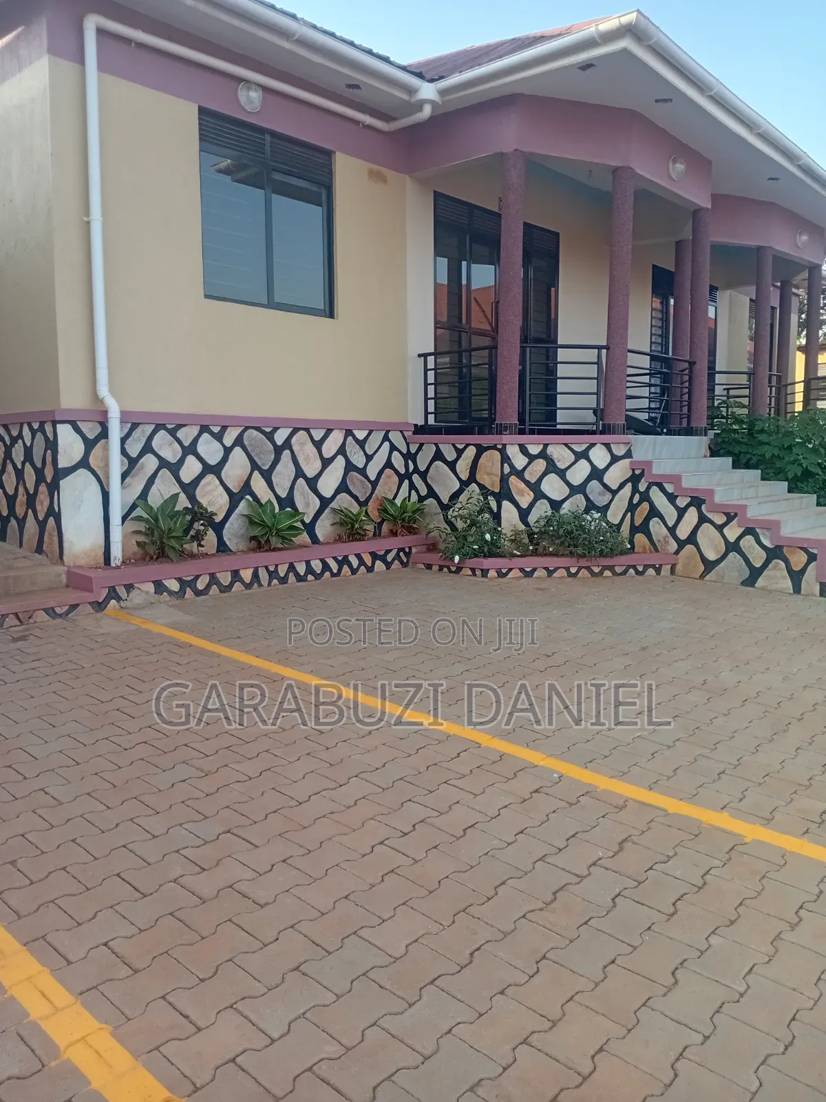 Furnished 3bdrm Bungalow in Makadwa, Ssisa for rent in Ssisa