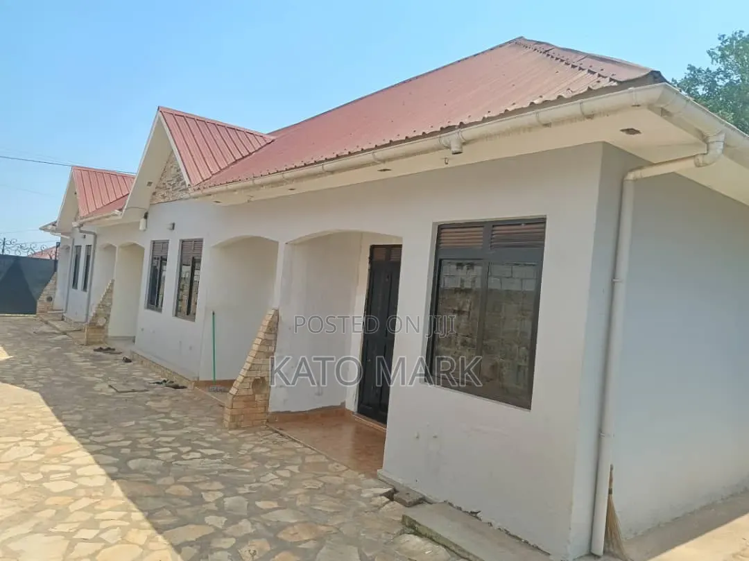 Furnished 2bdrm Apartment in Buwanyi, Mukono TC for sale in Mukono TC
