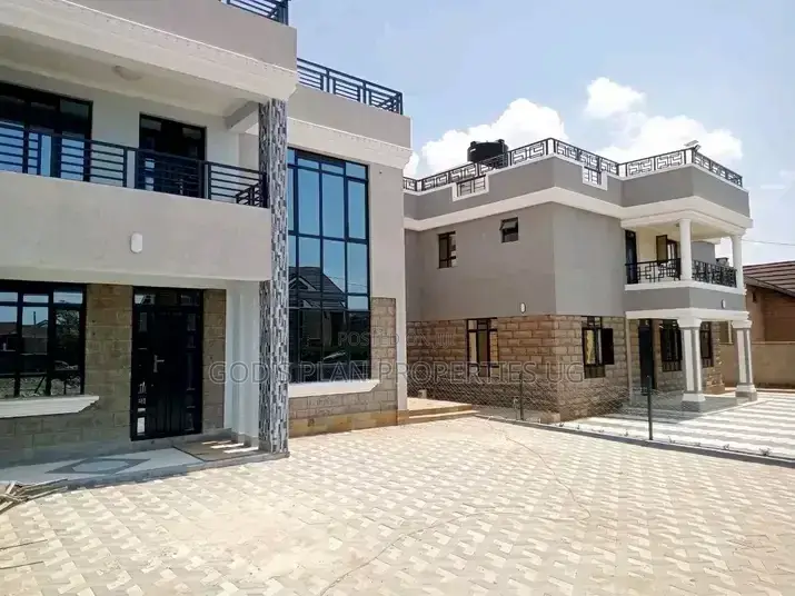 5bdrm Apartment in Gaba Estate, Central Division for rent in Central Division
