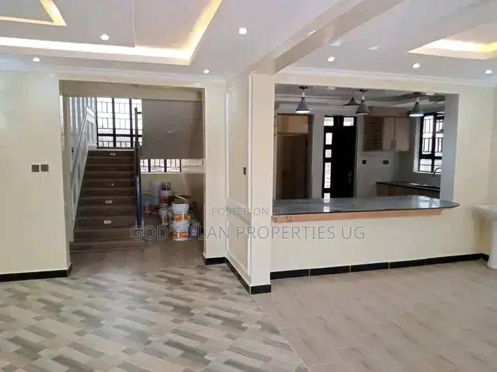 5bdrm Apartment in Gaba Estate, Central Division for rent in Central Division