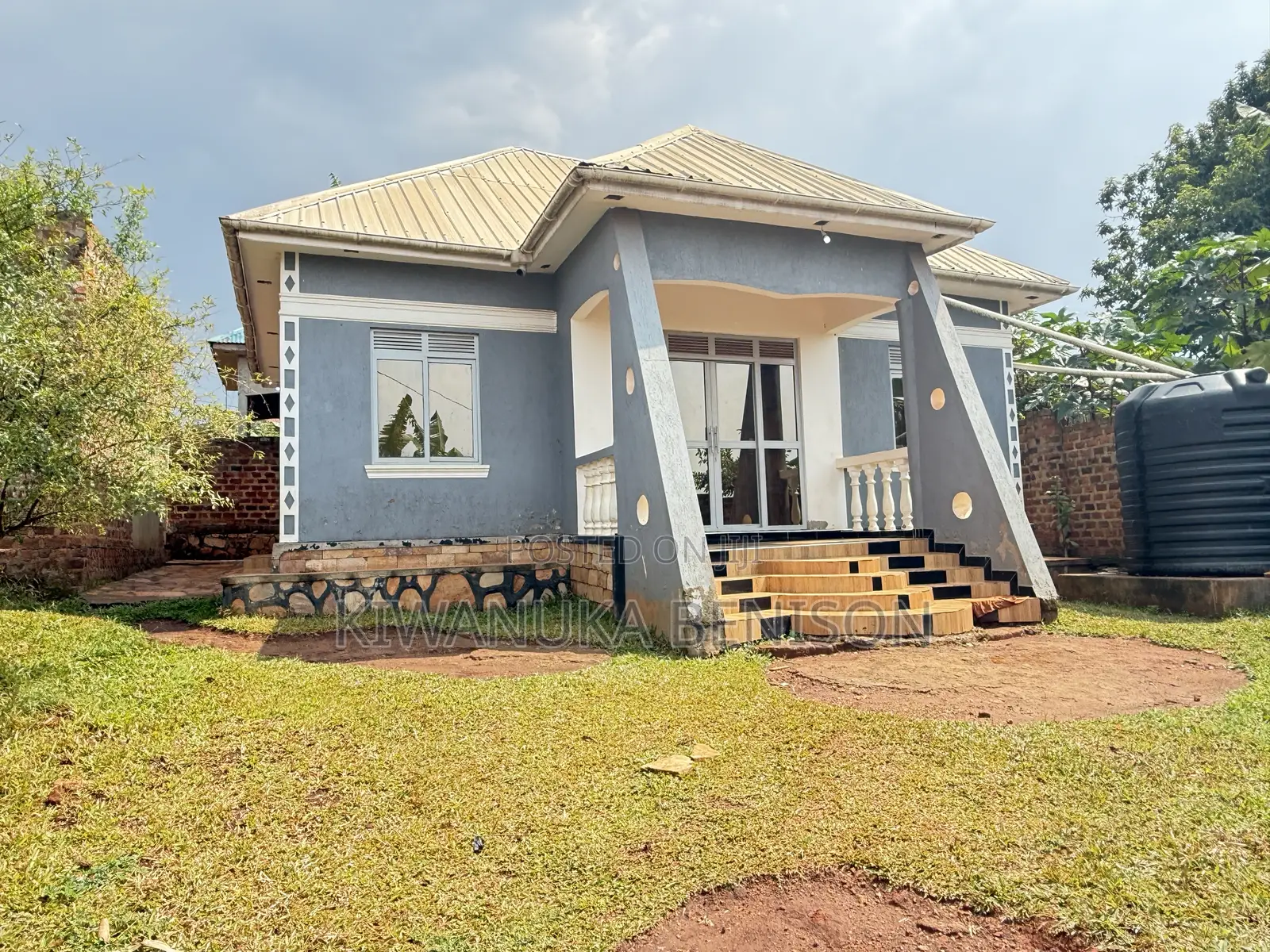 3bdrm Bungalow in Buloba, Central Division for sale in Central Division