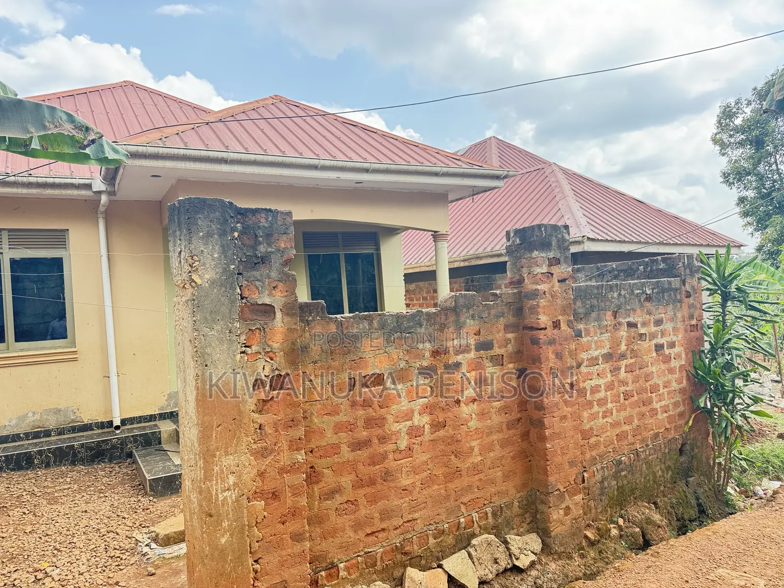 2bdrm Bungalow in Buloba, Central Division for sale in Central Division