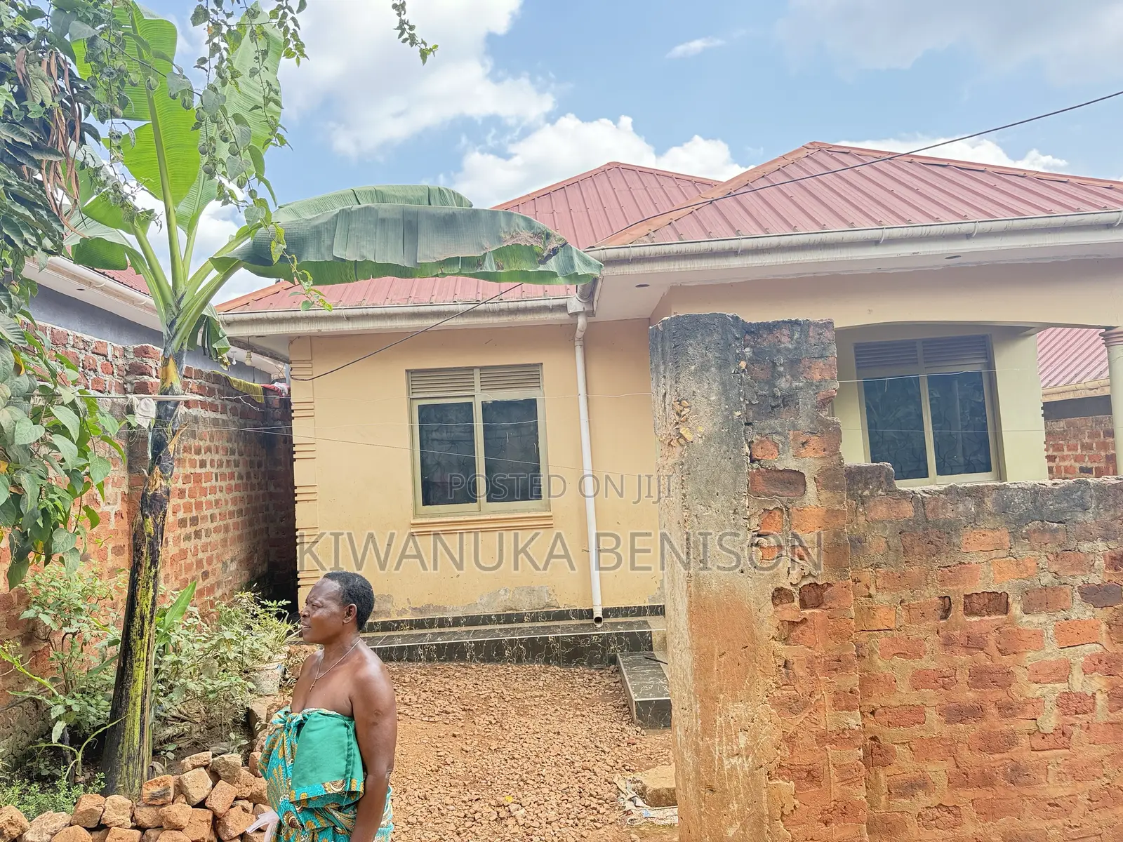 2bdrm Bungalow in Buloba, Central Division for sale in Central Division