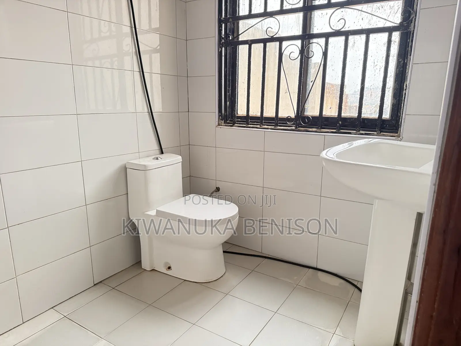 3bdrm Bungalow in Nabingo, Central Division for sale in Central Division