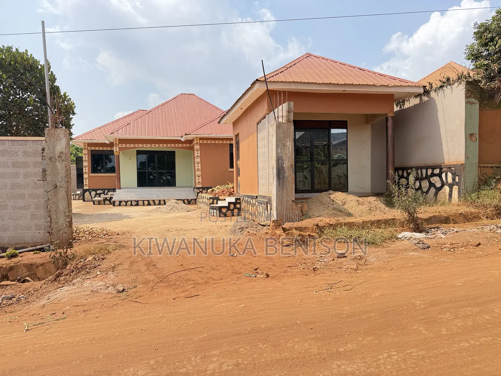 3bdrm Bungalow in Buloba, Central Division for sale in Central Division