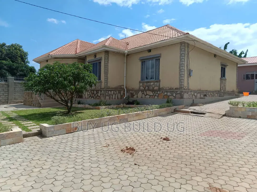 4bdrm Bungalow in Namugongo - Kiwango, Goma for sale in Goma