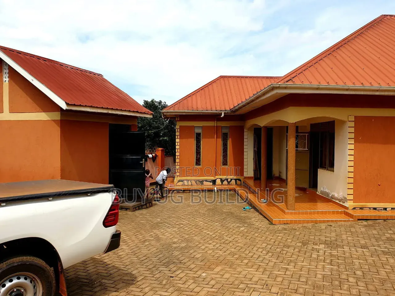 4bdrm Bungalow in Namugongo - Bukerere, Goma for sale in Goma