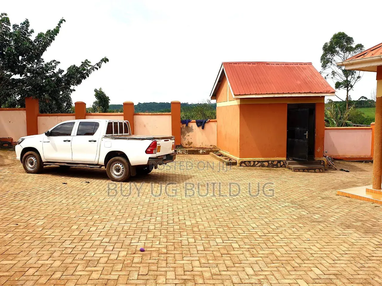 4bdrm Bungalow in Namugongo - Bukerere, Goma for sale in Goma