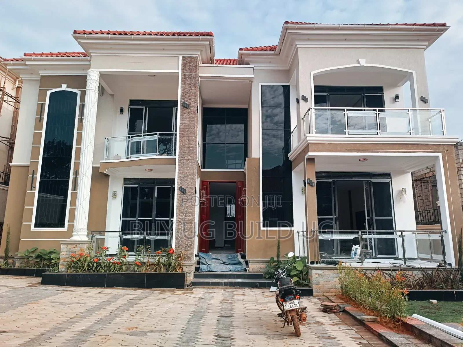 5bdrm Mansion in Najjera Kampala, Central Division for sale in Central Division