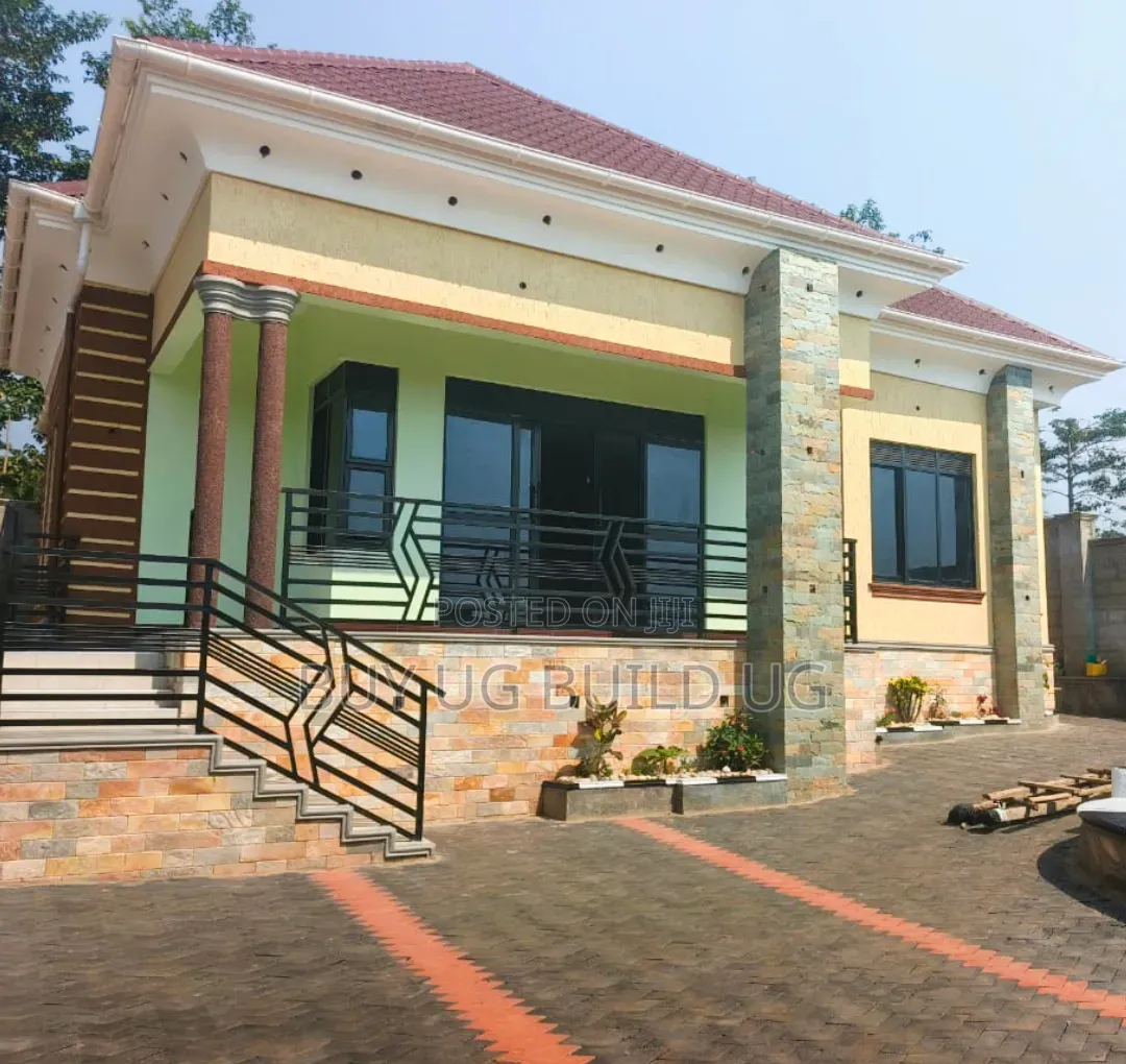 3bdrm Bungalow in Seeta Town, Goma for sale in Goma