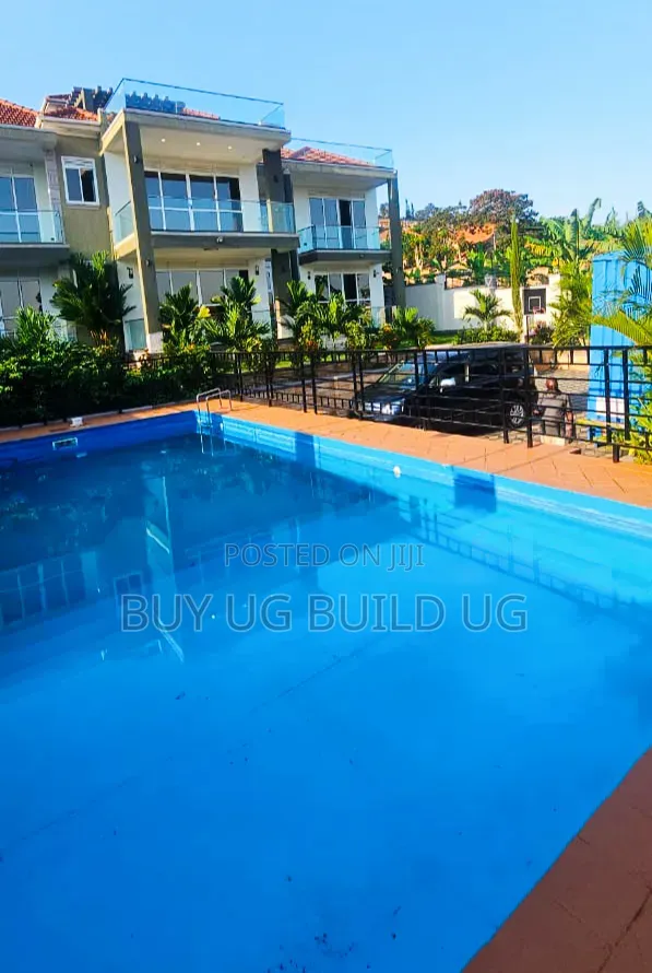 5bdrm Maisonette in Lubowa Entebe Road, Central Division for sale in Central Division