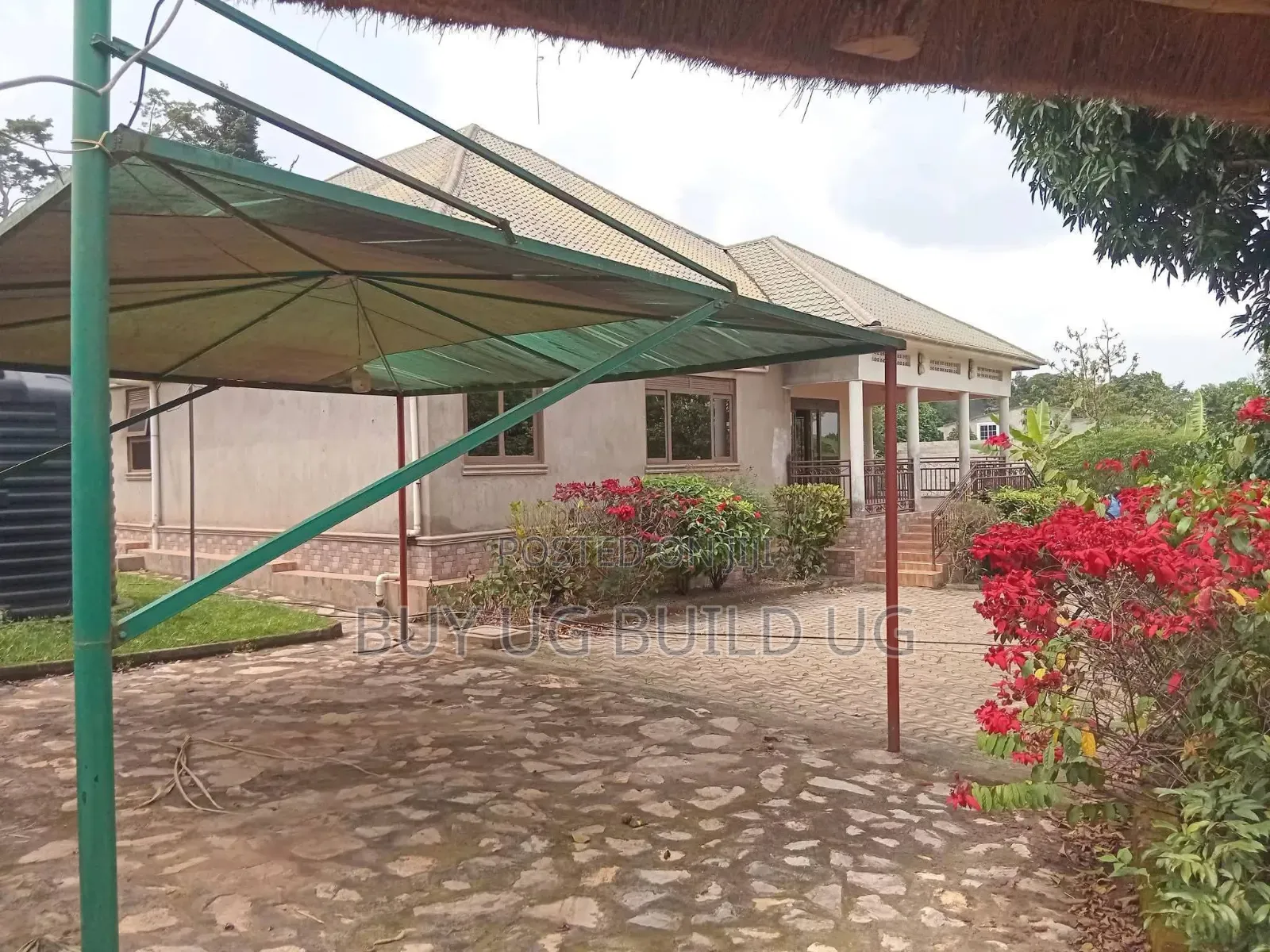 5bdrm Bungalow in Mukono Town for sale in Mukono TC