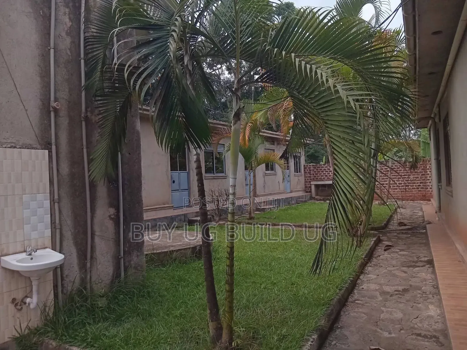 5bdrm Bungalow in Mukono Town for sale in Mukono TC