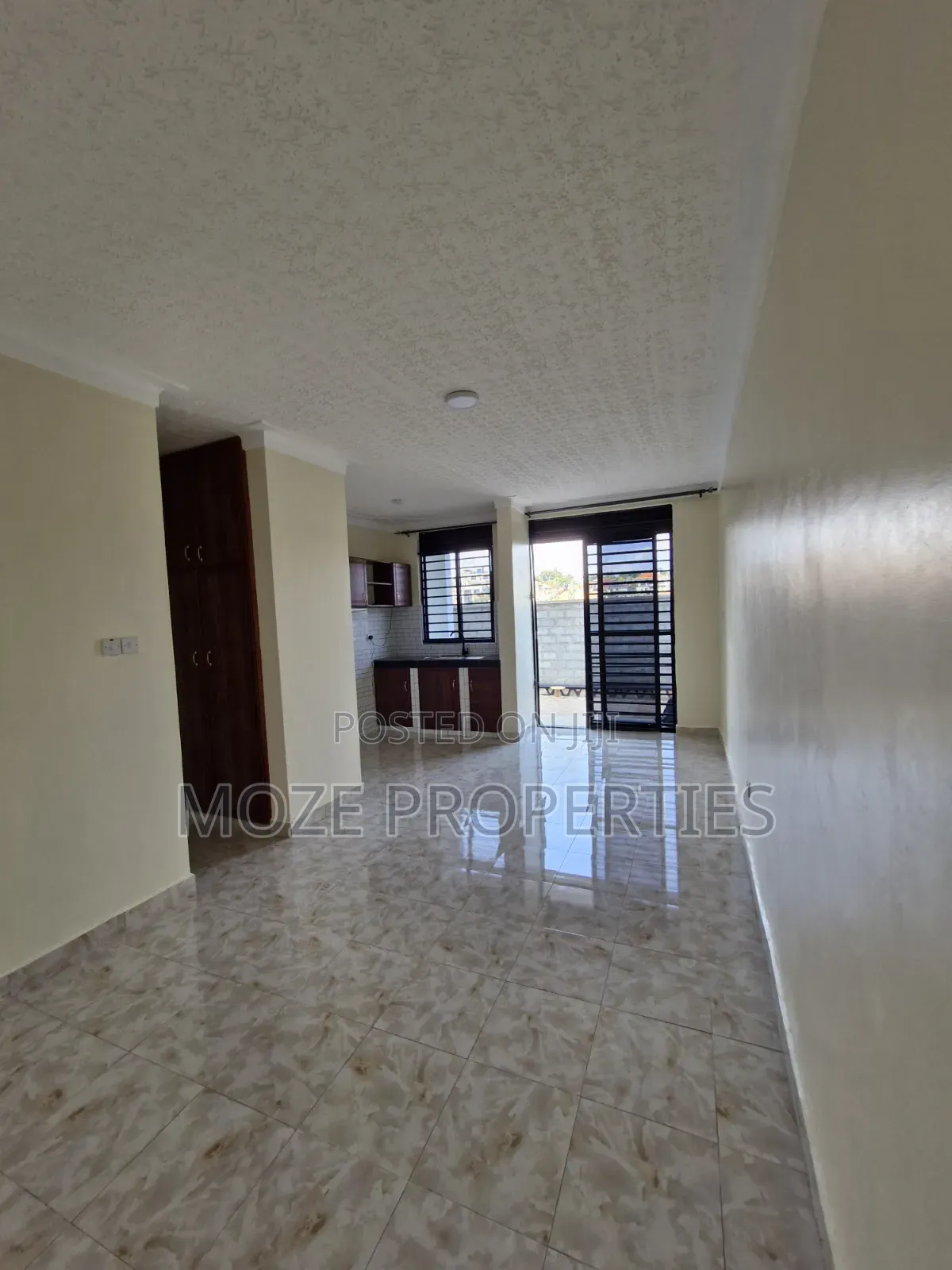 Studio Apartment in Kira Center, Central Division for rent in Central Division