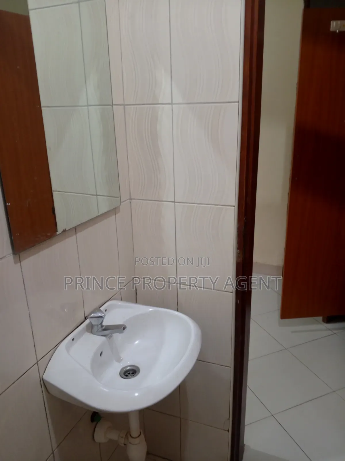1bdrm House in Kyaliwajara Town, Central Division for rent in Central Division