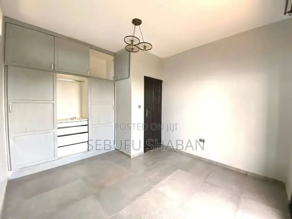 2bdrm House in Kisaasi, Central Division for rent in Central Division