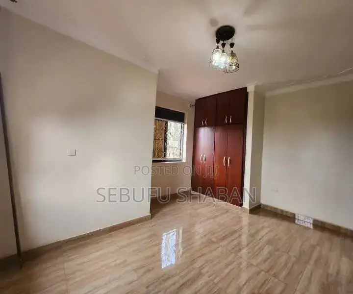 2bdrm House in Kisaasi, Central Division for rent in Central Division