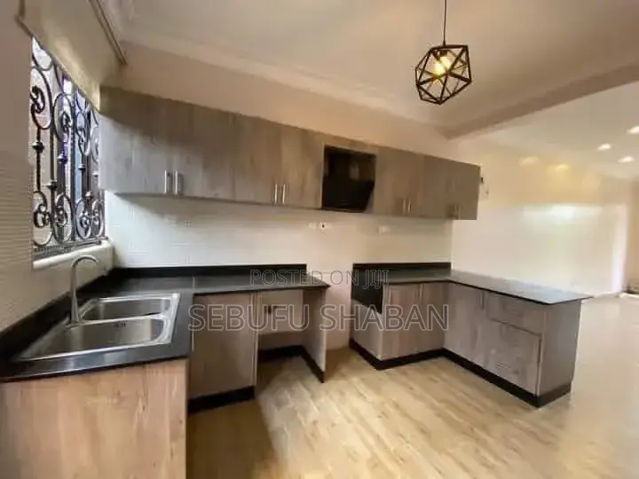 2bdrm House in Kisaasi, Central Division for rent in Central Division