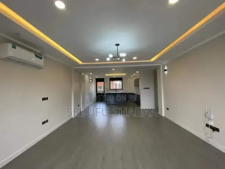 2bdrm House in Kisaasi, Central Division for rent in Central Division