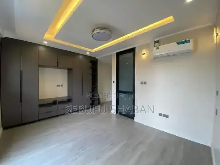 2bdrm House in Kisaasi, Central Division for rent in Central Division