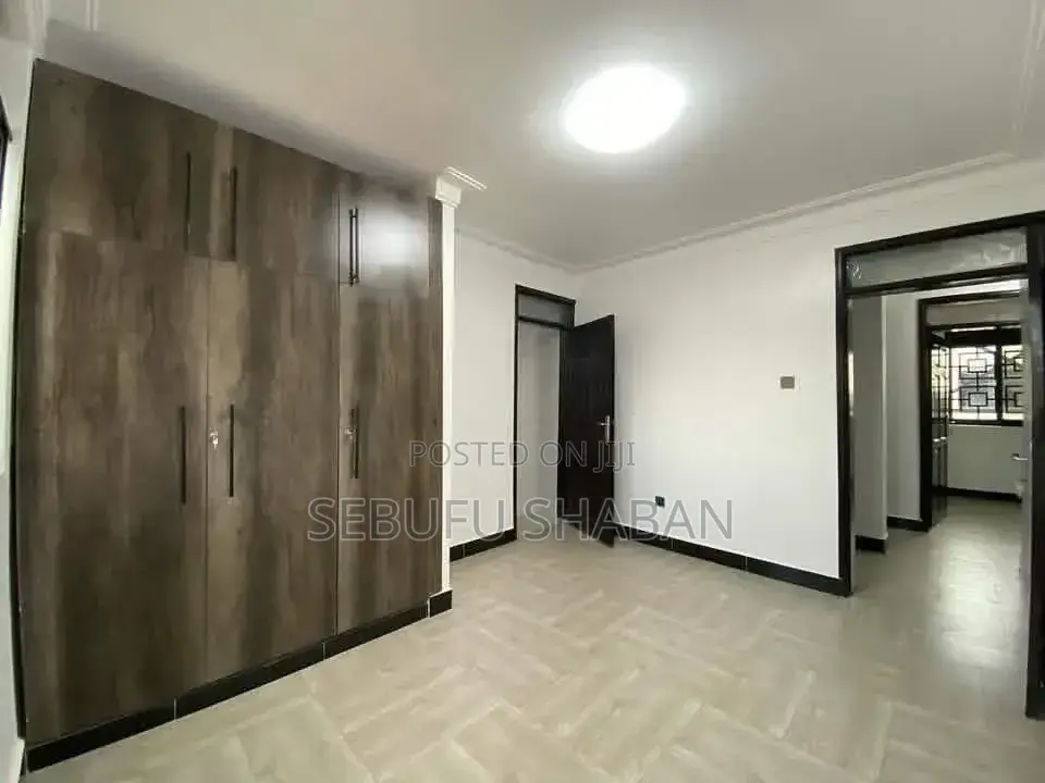 2bdrm House in Kisaasi, Central Division for rent in Central Division