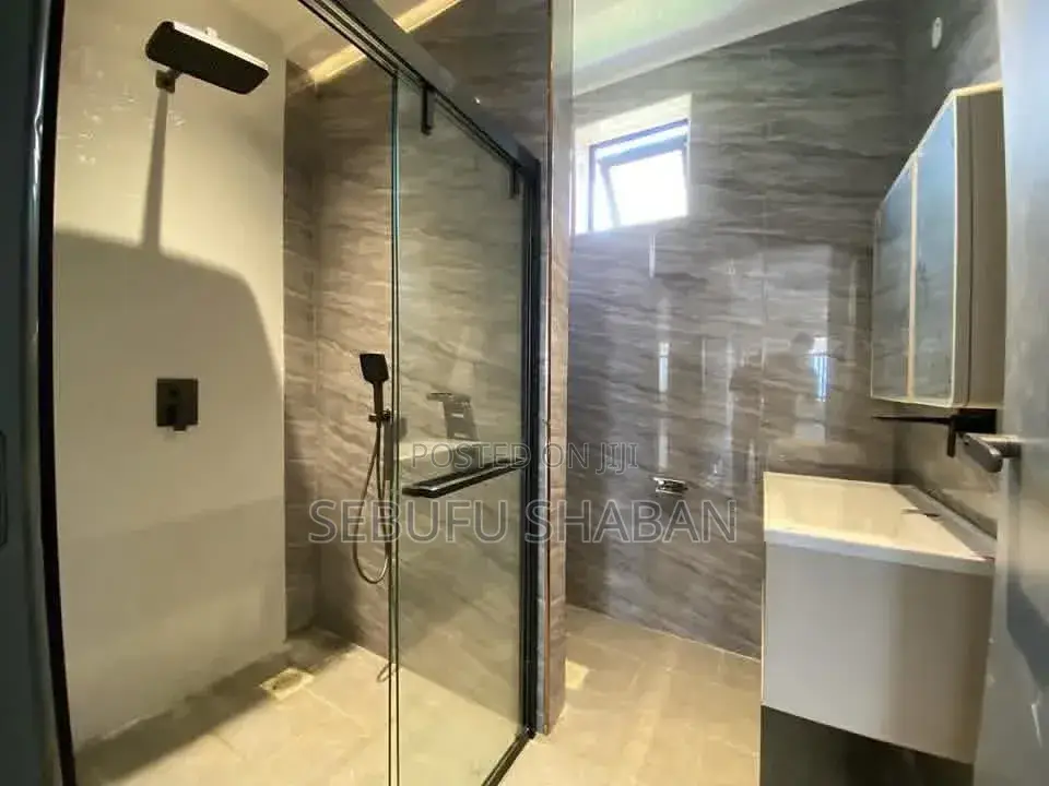 4bdrm House in Standalone Kisaasi, Central Division for rent in Central Division