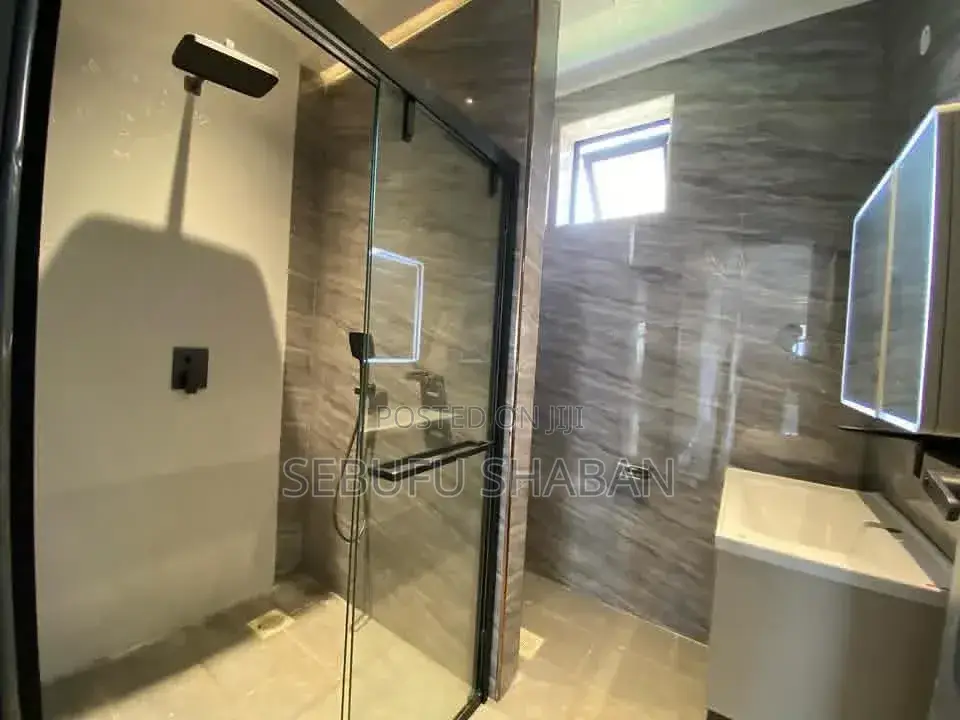 4bdrm House in Standalone Kisaasi, Central Division for rent in Central Division