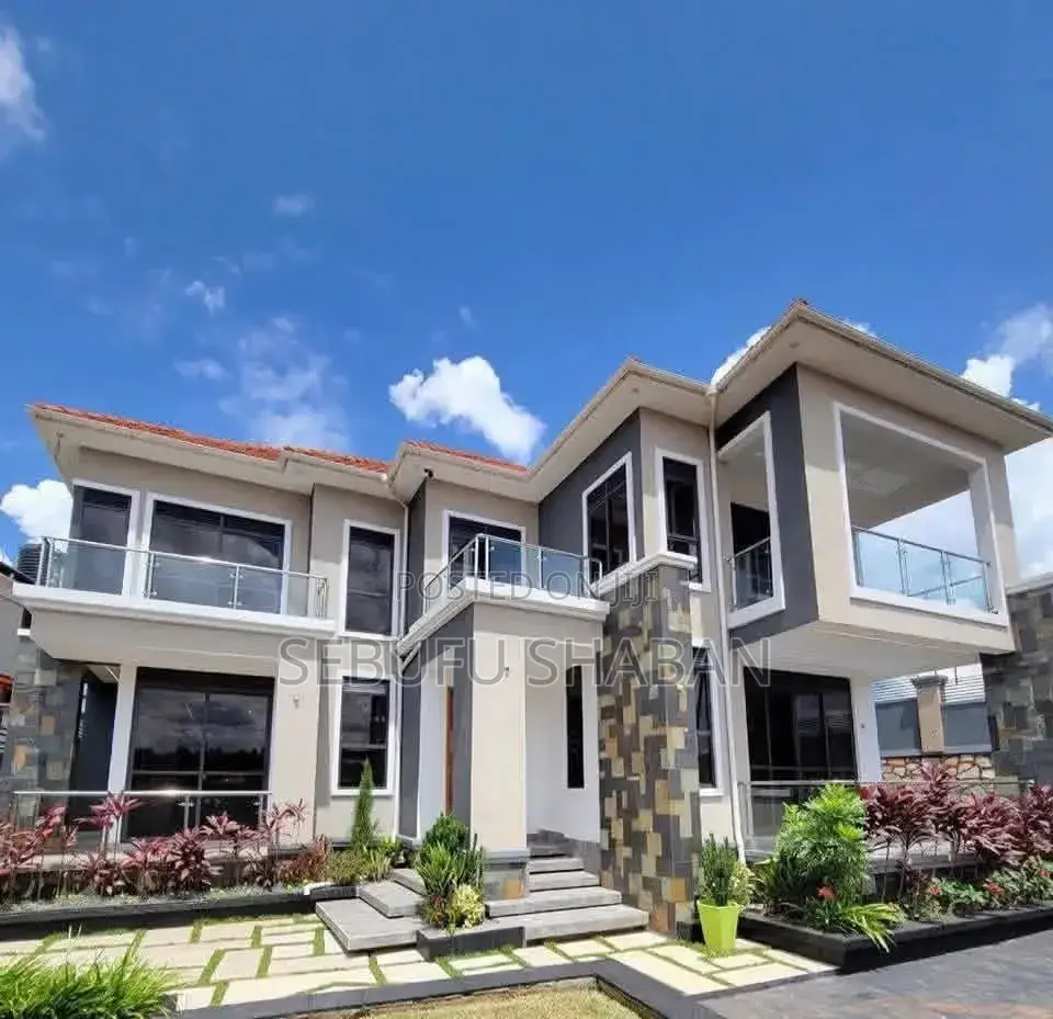 4bdrm House in Standalone Kisaasi, Central Division for rent in Central Division